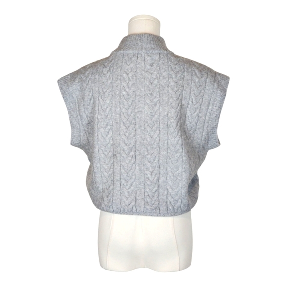 Versona Gray Cable Knit Sleeveless Turtleneck Sweater Vest Small Preppy - Picture 3 of 7